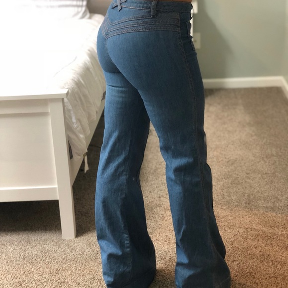 Wide leg bell bottom jeans, long - adorable! - Picture 2 of 4